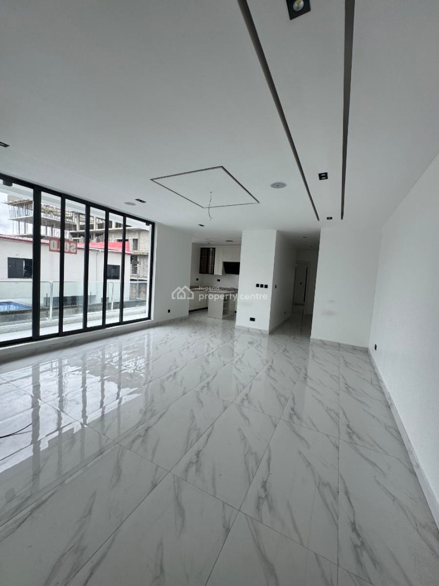 Spacious 2bedroom Flat with Pool, Lekki Phase 1, Lekki, Lagos, Block of Flats for Sale