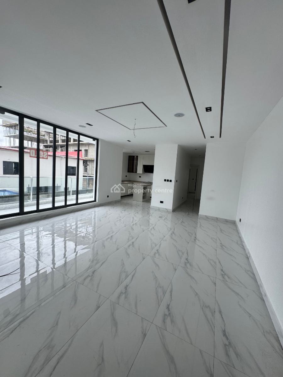 Spacious 2bedroom Flat with Pool, Lekki Phase 1, Lekki, Lagos, Block of Flats for Sale