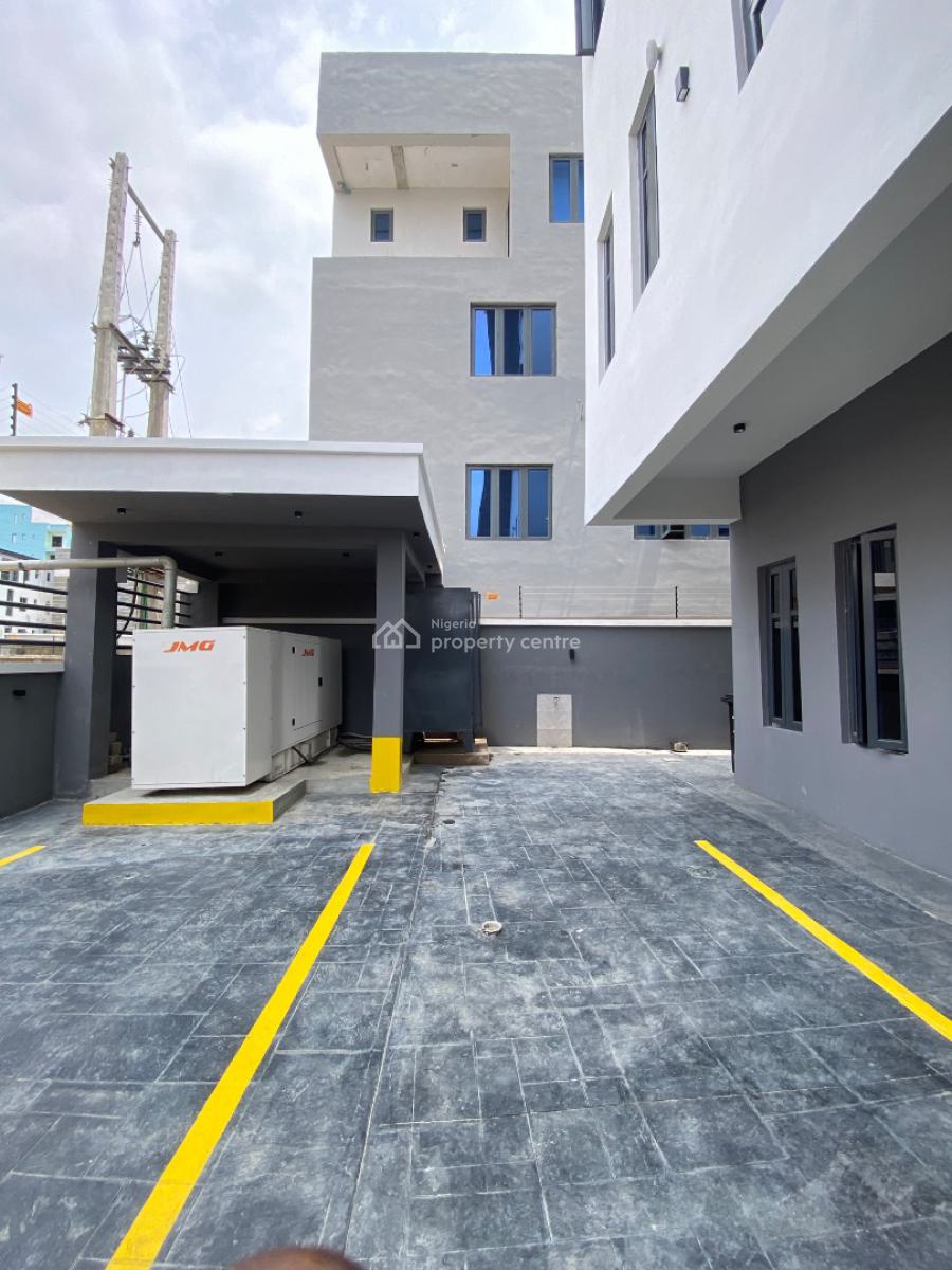 2 Bedroom Apartment, Freedom Way, Lekki Phase 1, Lekki, Lagos, Flat / Apartment for Rent