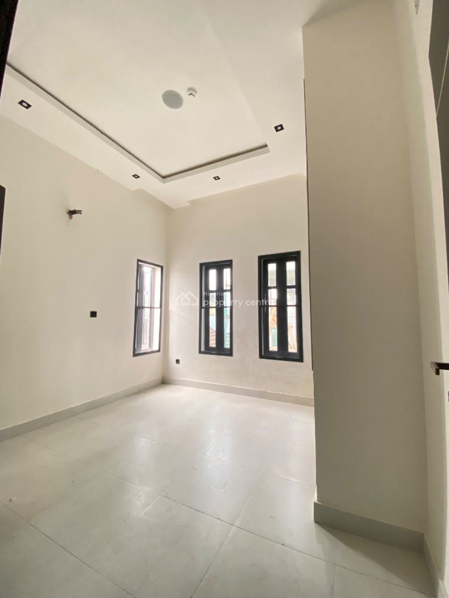 2 Bedroom Apartment, Freedom Way, Lekki Phase 1, Lekki, Lagos, Flat / Apartment for Rent