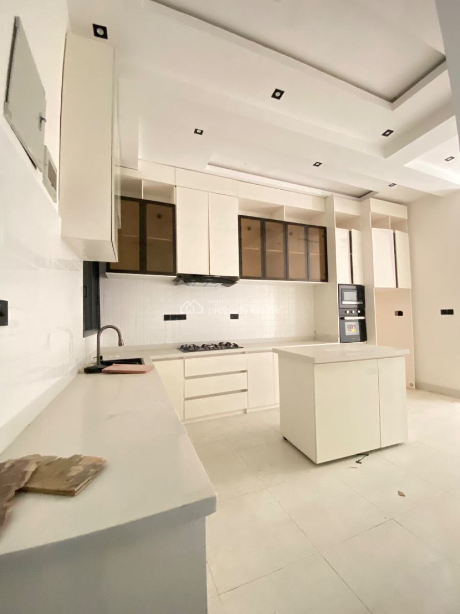 2 Bedroom Apartment, Freedom Way, Lekki Phase 1, Lekki, Lagos, Flat / Apartment for Rent