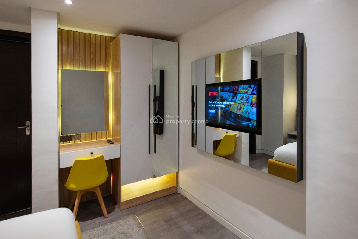 Gresidence Three Bedroom Apartment, Lekki Phase 1, Lekki, Lagos, Flat / Apartment Short Let