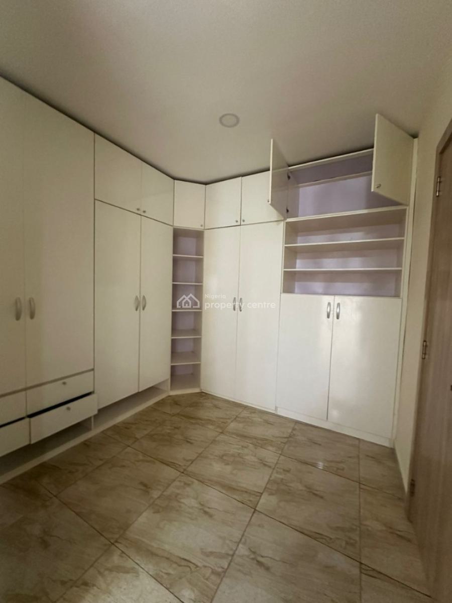 Fully Serviced and Luxury  Masters Bedroom Apartment (upstairs), Pearl Crest Estate’ Orchid Road Lekki, Lekki Expressway, Lekki, Lagos, Self Contain (single Rooms) for Rent