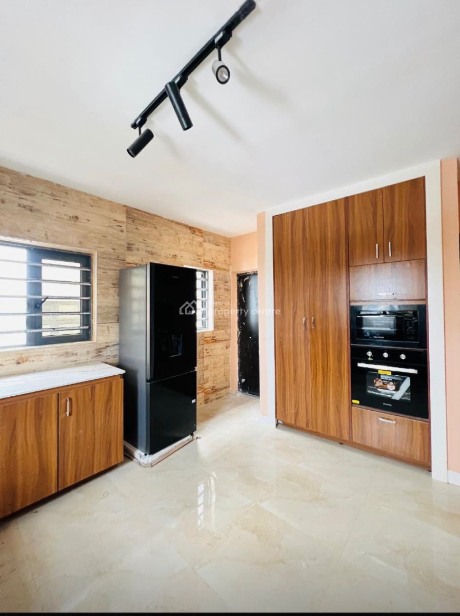 Nice 4 Bedroom Spacious Duplex in a Nice Estate, Mende Estate Maryland Ikeja, Maryland, Lagos, Semi-detached Duplex for Sale