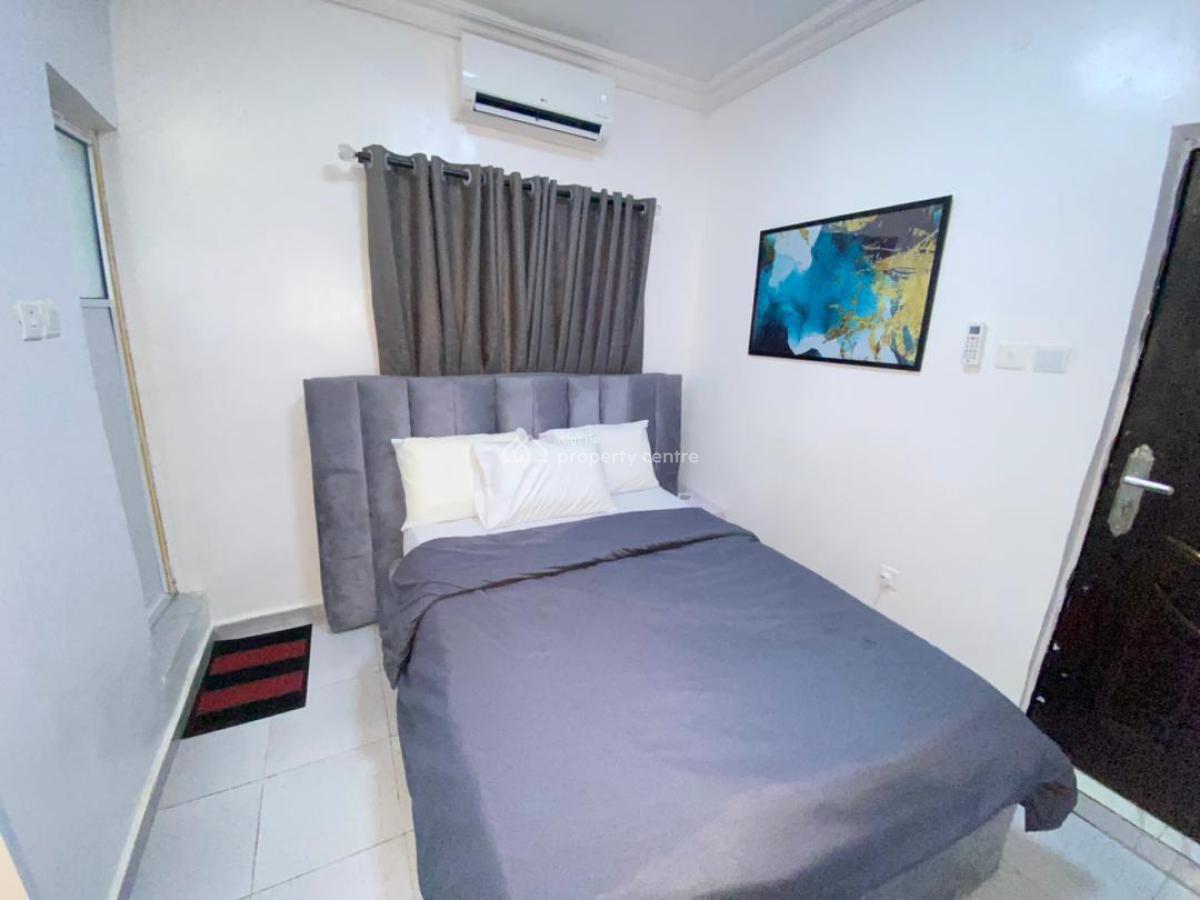 Luxury 1 Bedroom Fully Serviced Apartment, Onike, Yaba, Lagos, Mini Flat (room and Parlour) Short Let