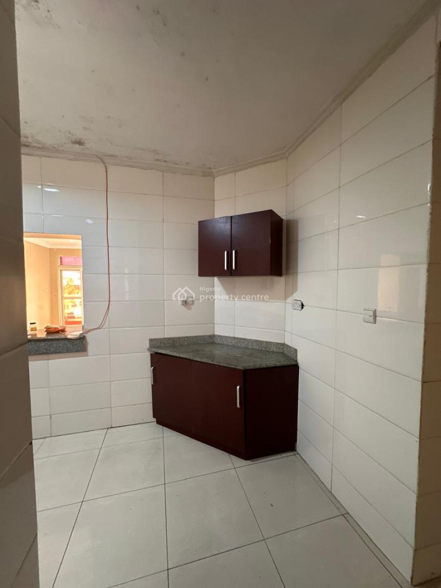 Beautiful Spacious 3-bedroom Apartment, Osapa, Lekki, Lagos, Flat / Apartment for Rent