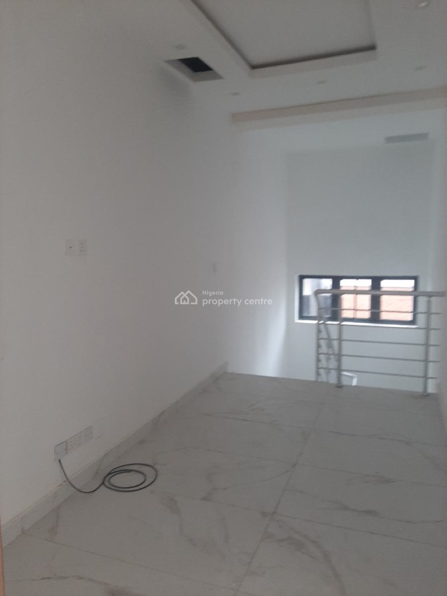 4, Lekki Phase 1, Lekki, Lagos, Terraced Duplex for Sale