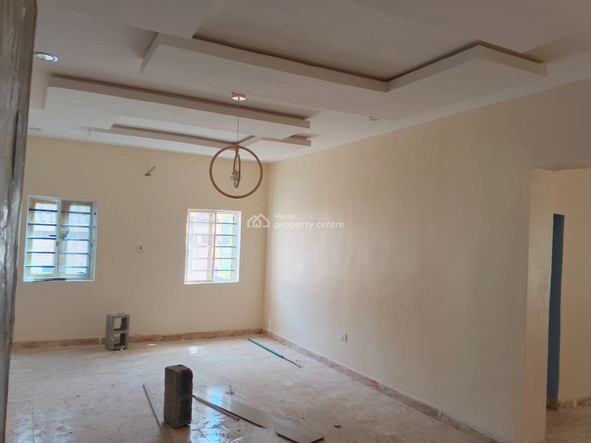 Nice 3 Bedroom in an Estate, Dawaki, Gwarinpa, Abuja, Flat / Apartment for Rent