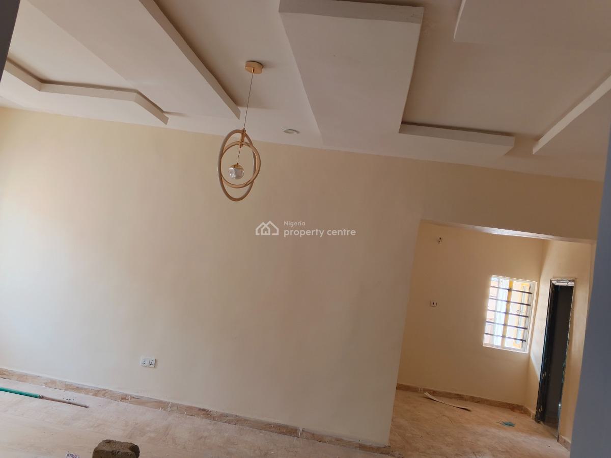 Nice 3 Bedroom in an Estate, Dawaki, Gwarinpa, Abuja, Flat / Apartment for Rent