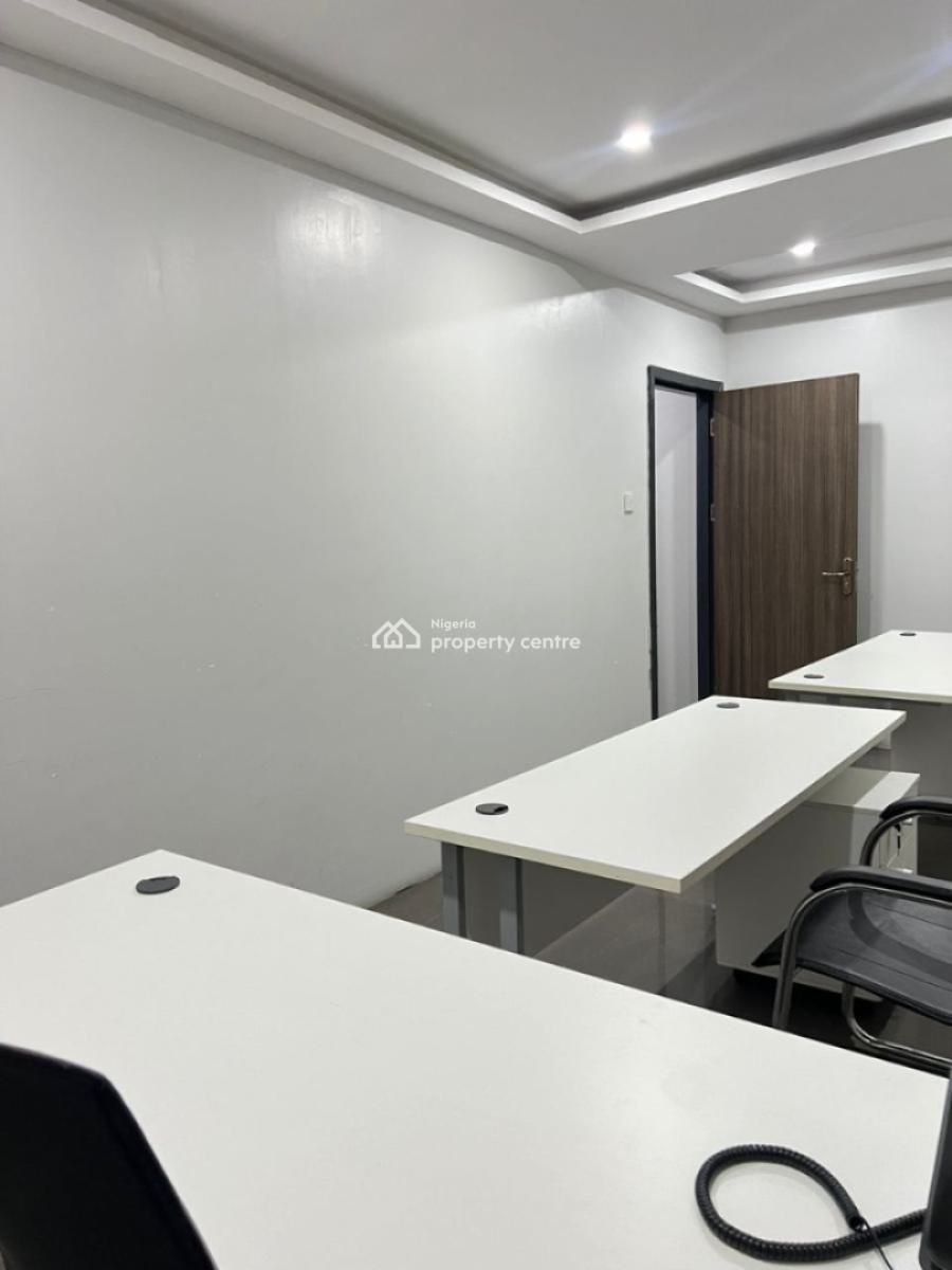 Shared Office - 3 Desks, 21 Bekwere Wosu Street, D-line, Port Harcourt, Rivers, Office Space for Rent