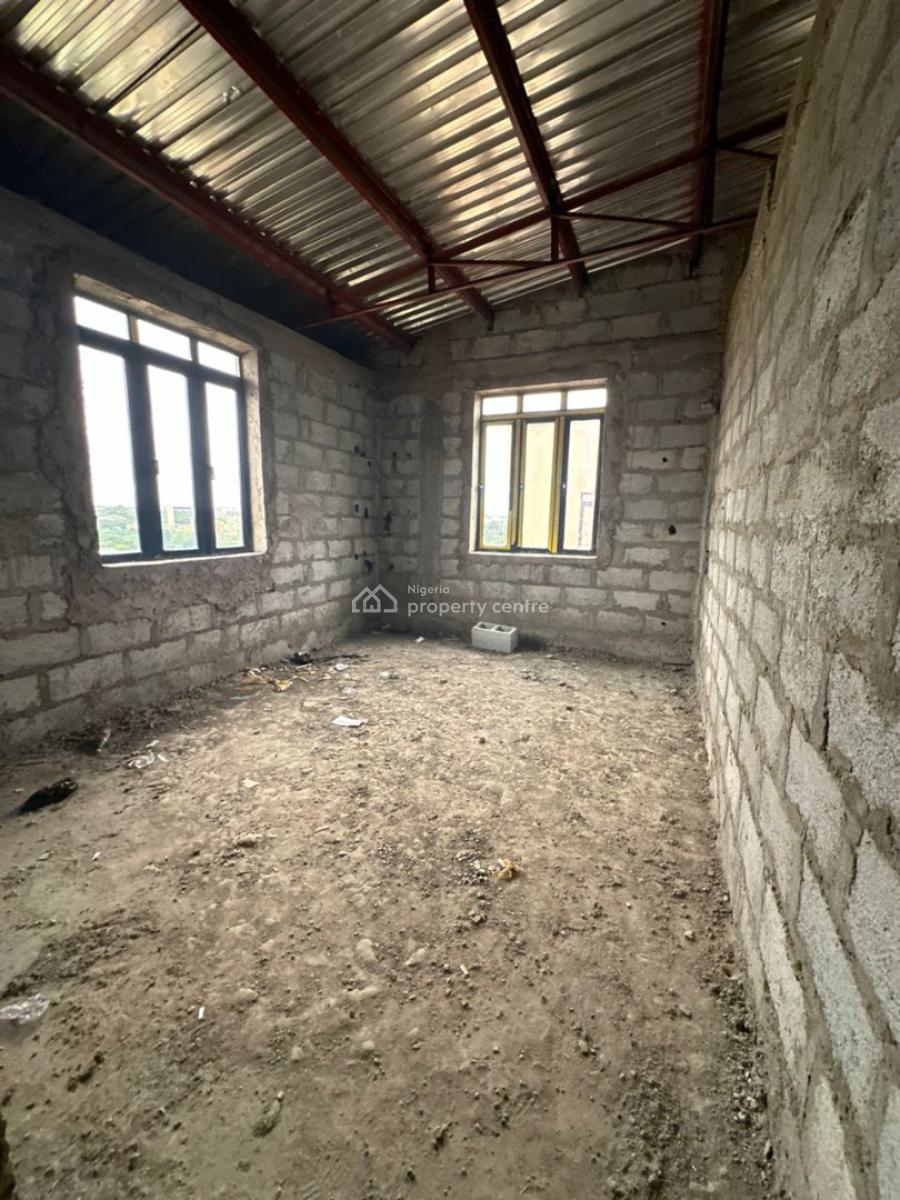 5 Bedrooms Semi Detached Duplex & Bq, Kaura, Abuja, Semi-detached Duplex for Sale