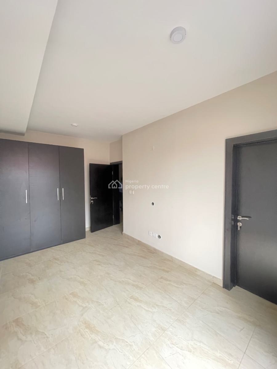 3 Bedroom Apartment with a Maids Room, Lekki Phase 1, Lekki, Lagos, Flat / Apartment for Sale