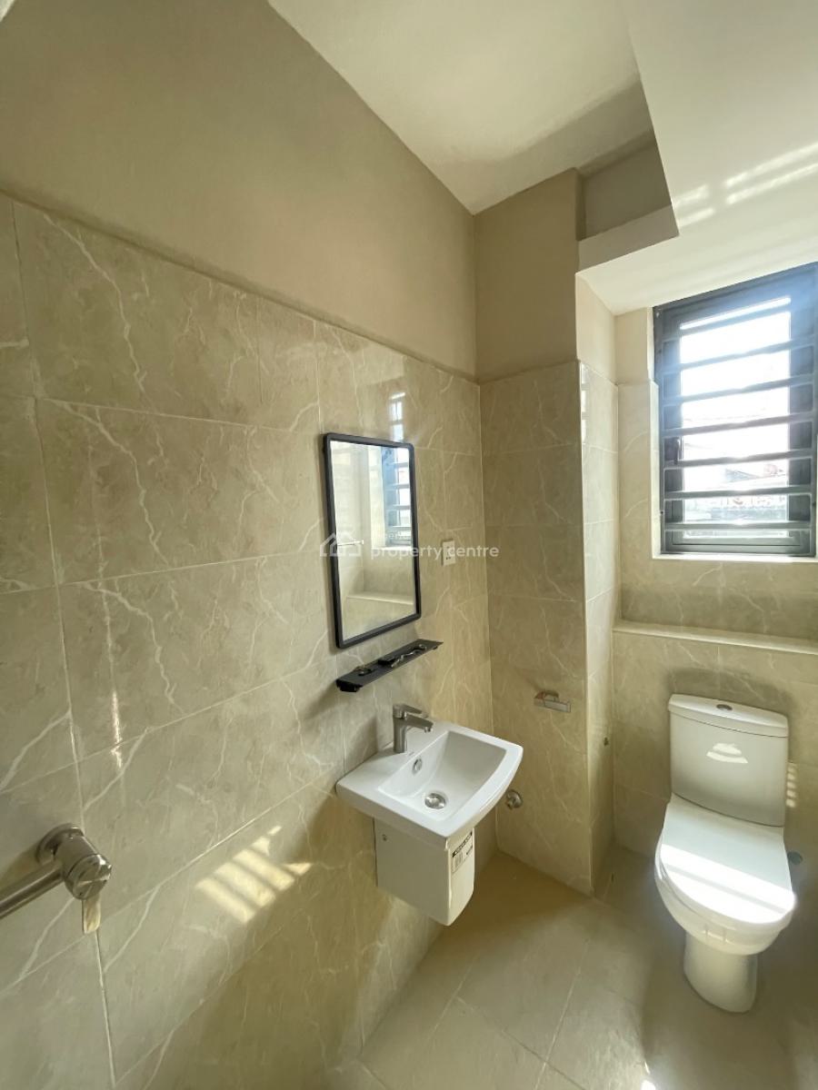 3 Bedroom Apartment with a Maids Room, Lekki Phase 1, Lekki, Lagos, Flat / Apartment for Sale