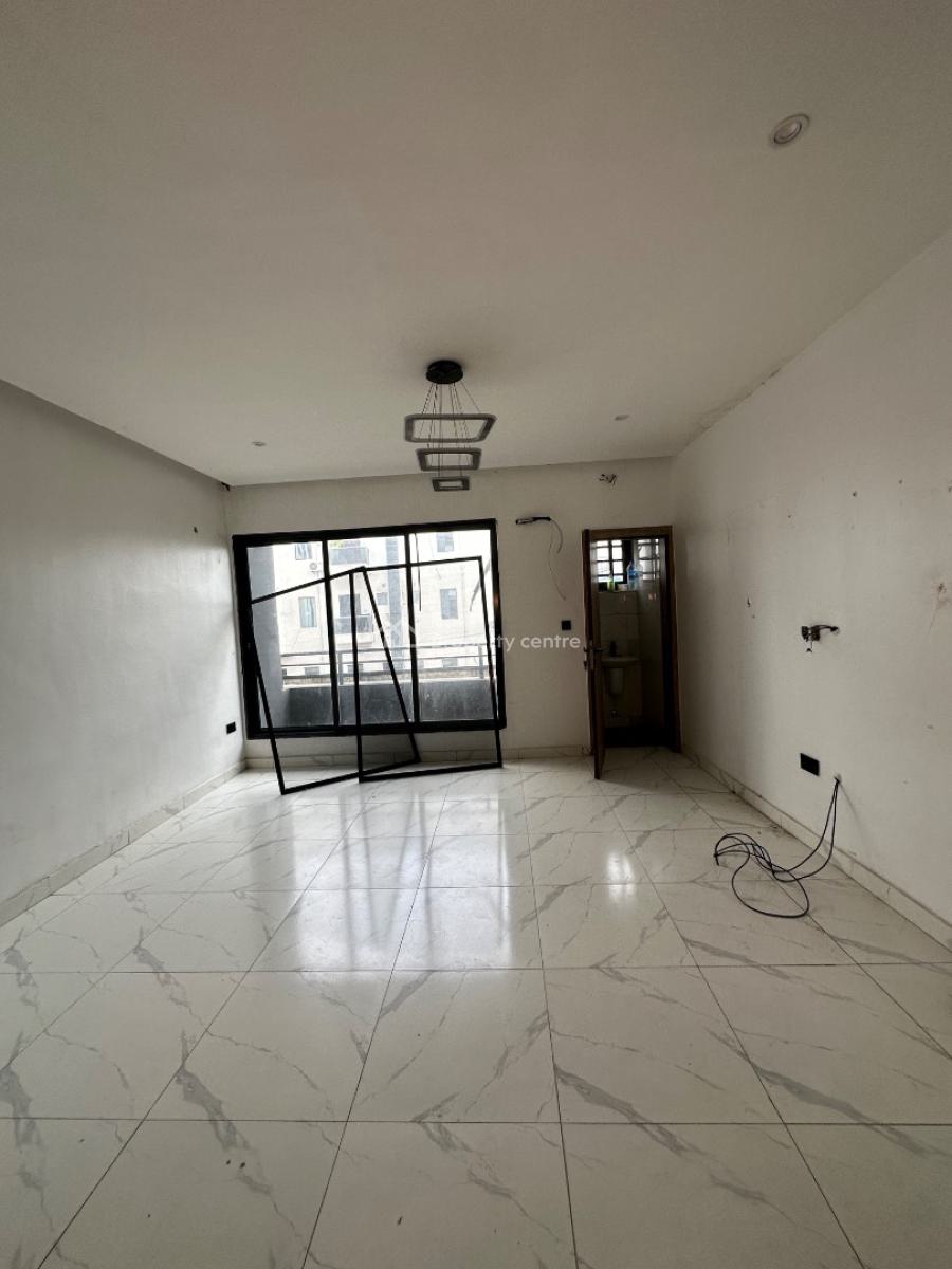 Unfurnished 2 Bedroom Apartment with Swimming Pool, Ologolo, Lekki, Lagos, Flat / Apartment for Rent