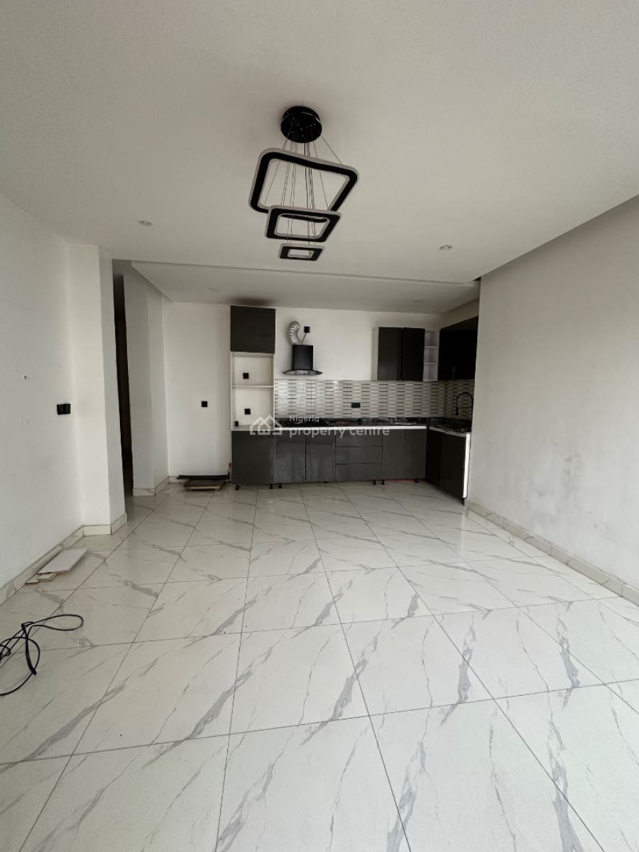 Unfurnished 2 Bedroom Apartment with Swimming Pool, Ologolo, Lekki, Lagos, Flat / Apartment for Rent