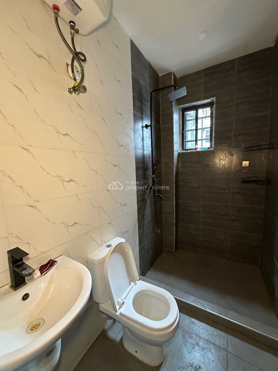 Unfurnished 2 Bedroom Apartment with Swimming Pool, Ologolo, Lekki, Lagos, Flat / Apartment for Rent