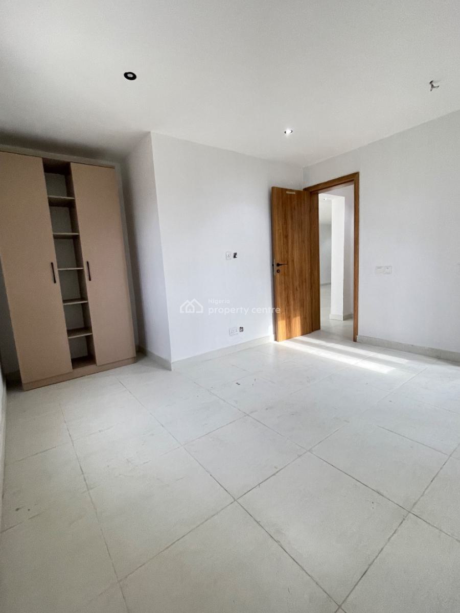 Well Built 2 Bedroom Apartment, Ikate, Lekki, Lagos, Flat / Apartment for Sale
