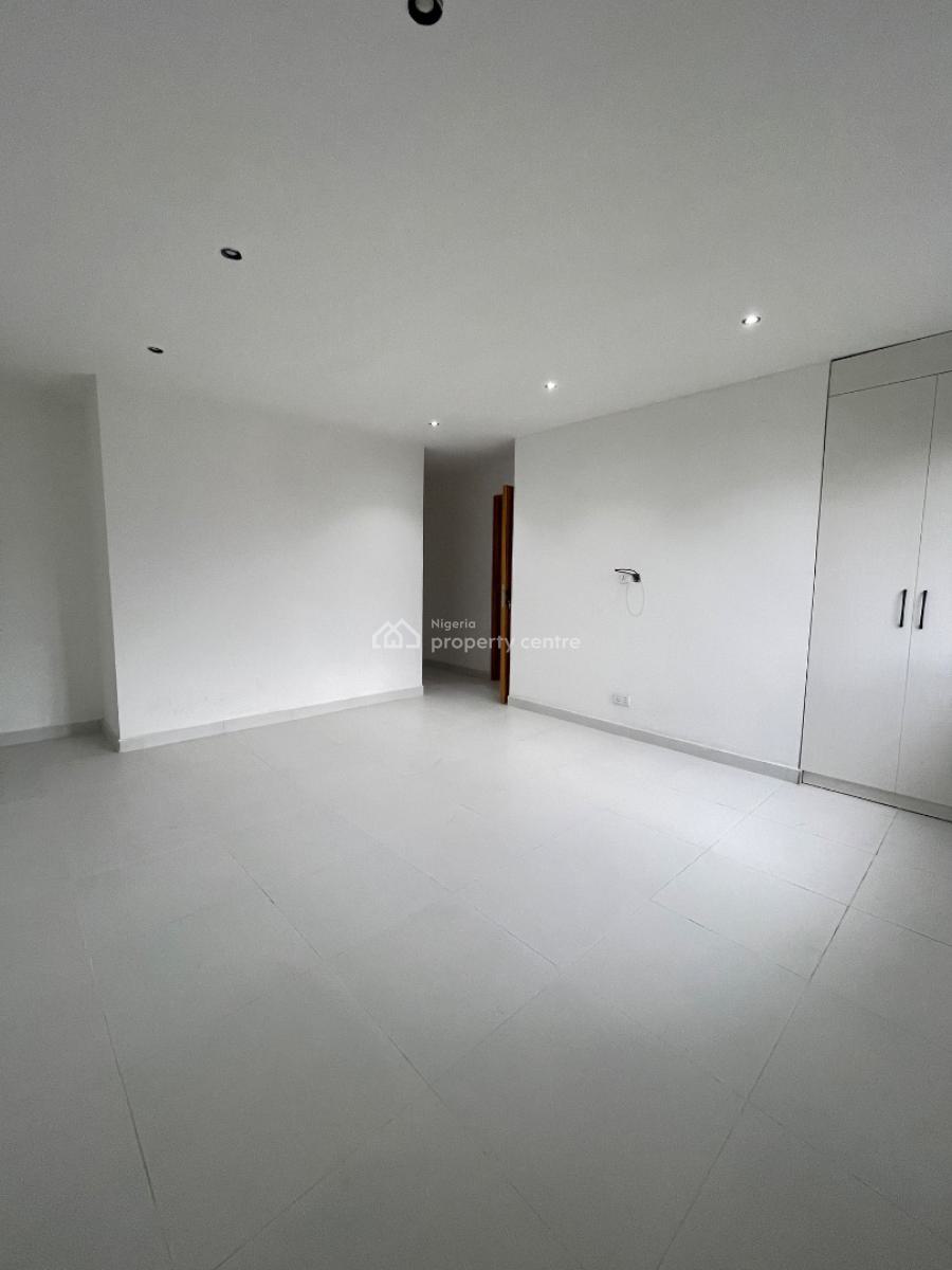 Very Spacious 1 Bedroom Apartment, Ikate, Lekki, Lagos, Mini Flat (room and Parlour) for Sale