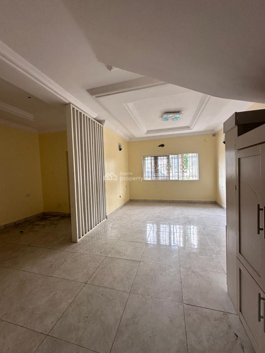 Well-designed 3 Bedroom Terraced Duplex with Bq, Lekki Phase 1, Lekki, Lagos, Terraced Duplex for Rent