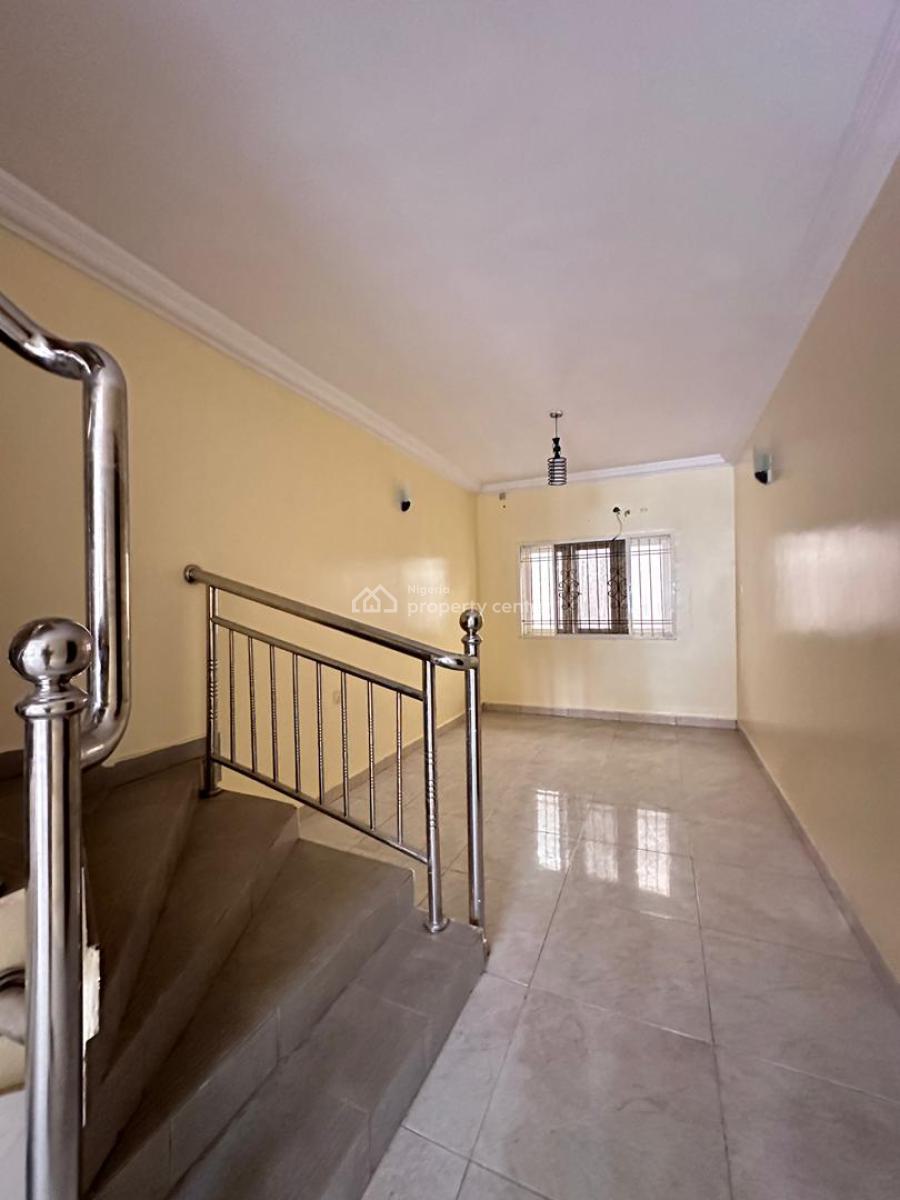 Well-designed 3 Bedroom Terraced Duplex with Bq, Lekki Phase 1, Lekki, Lagos, Terraced Duplex for Rent