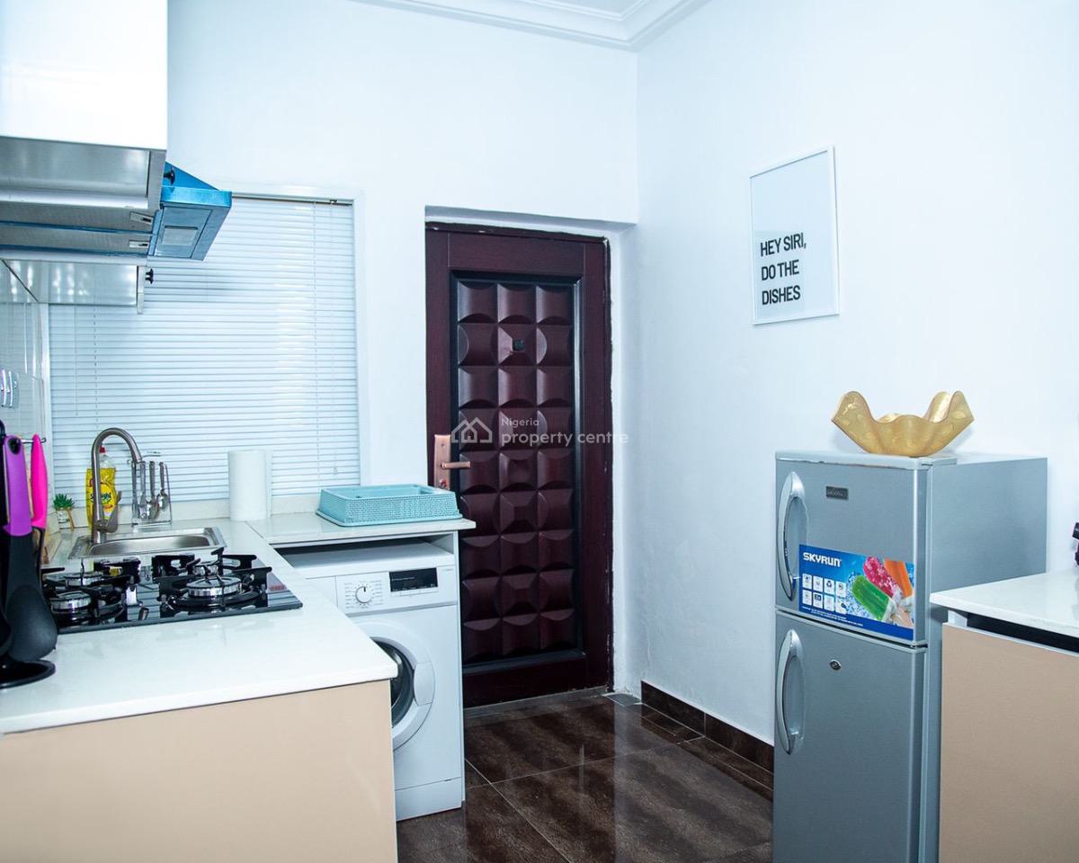 Lovely 1 Bedroom Apartment, Lekki Phase 1, Lekki, Lagos, Mini Flat (room and Parlour) Short Let