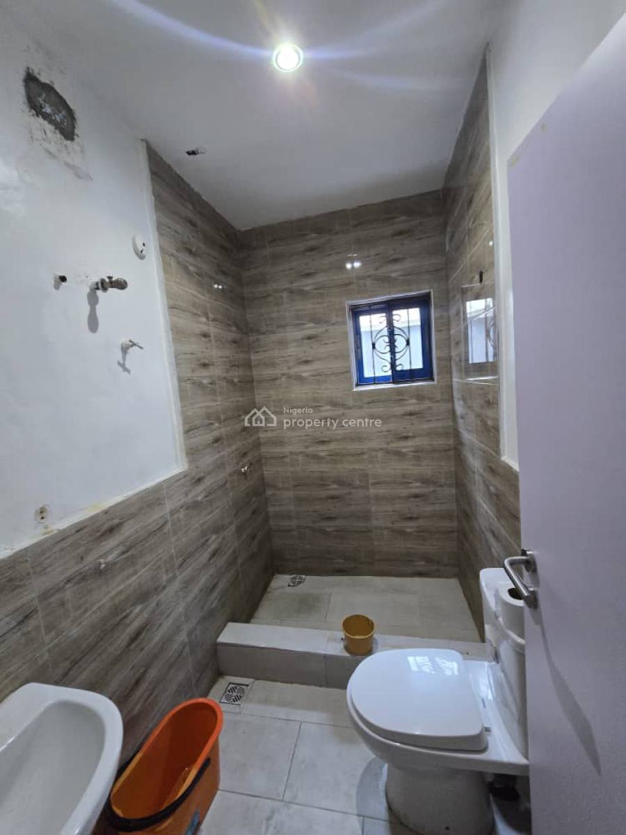Lovely 3 Bedroom Flat, Gra Phase 2, Magodo, Lagos, Flat / Apartment for Rent