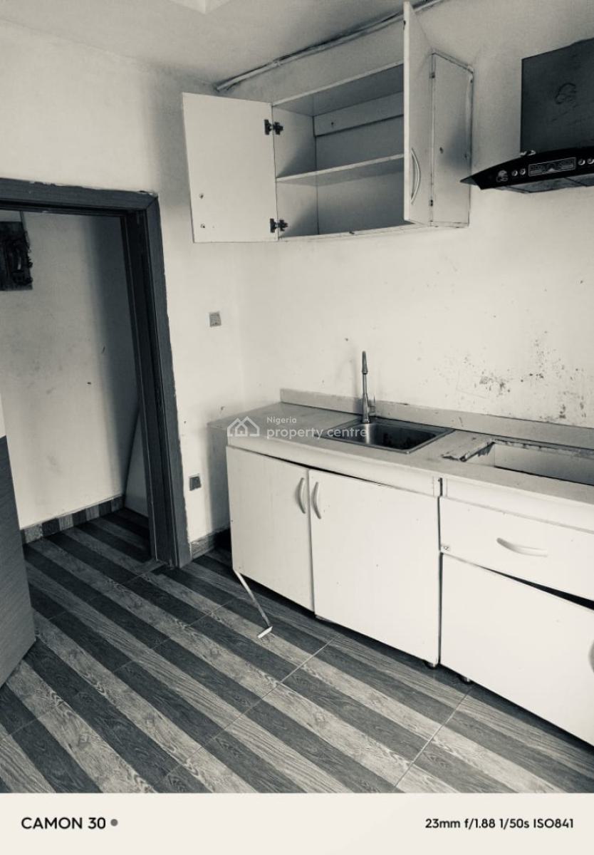 Spacious 2 Bedroom Apartment, Orchid, Lekki, Lagos, Flat / Apartment for Rent