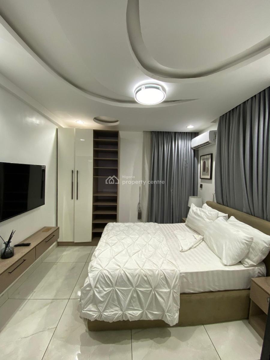 Luxury 3 Bedroom Furnished Apartment, Adekunle, Yaba, Lagos, Flat / Apartment Short Let