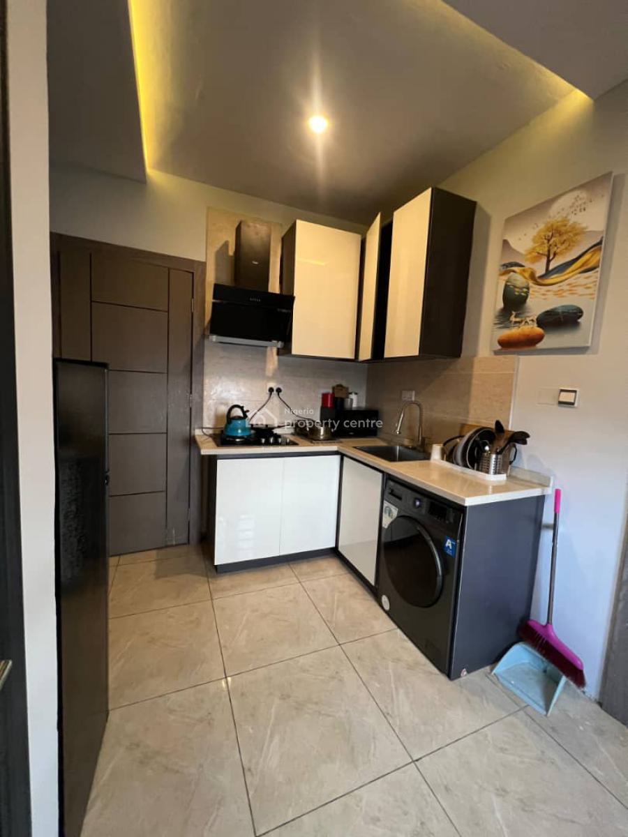 Furnished Studio Apartment, Orchid Road, Lekki, Lagos, Self Contain (single Rooms) Short Let