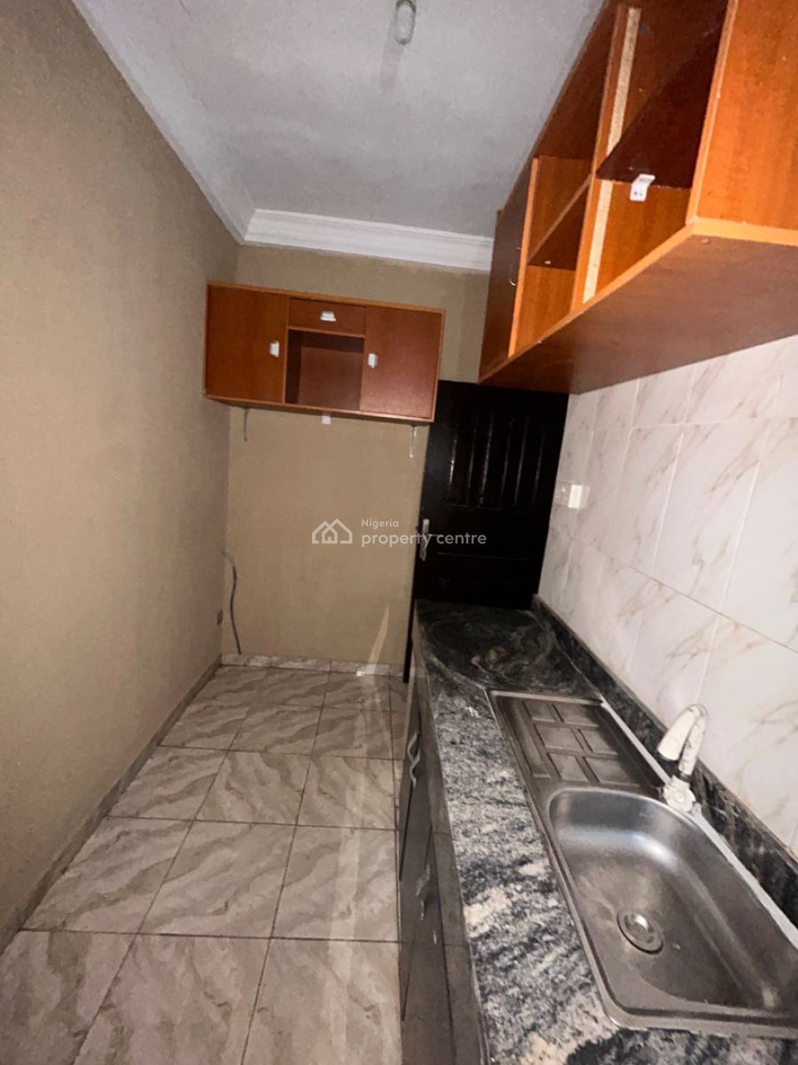 Very Lovely 3 Bedroom Apartment, Off Demurin Street, Ketu, Lagos, Flat / Apartment for Rent