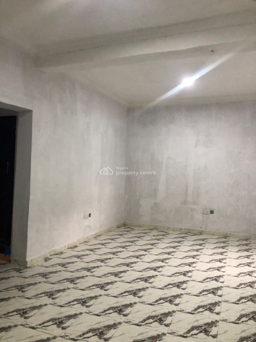 Newly Built Spacious 2 Bedroom, Adekunle, Yaba, Lagos, Flat / Apartment for Rent