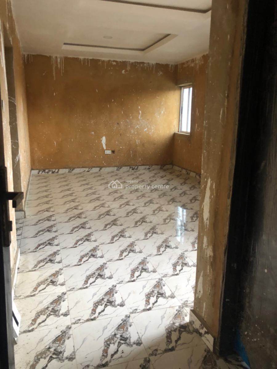 Newly Built Spacious 2 Bedroom, Adekunle, Yaba, Lagos, Flat / Apartment for Rent