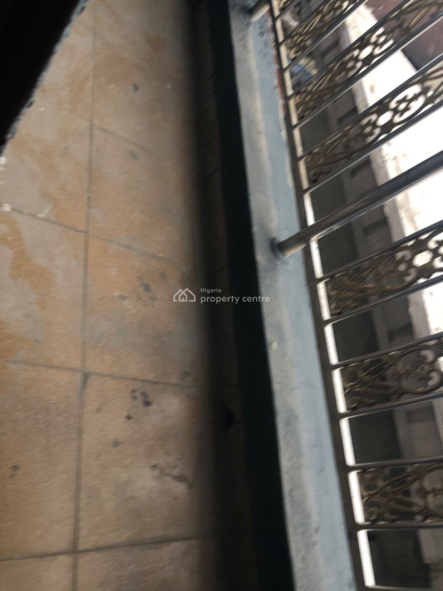 Newly Built Spacious 2 Bedroom, Adekunle, Yaba, Lagos, Flat / Apartment for Rent