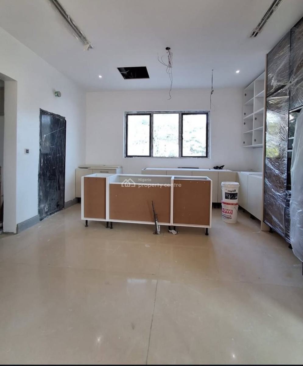 Luxury and Tastefully Finished 5 Bedroom Fully Serviced Townhouse, Old Ikoyi, Ikoyi, Lagos, Terraced Duplex for Sale