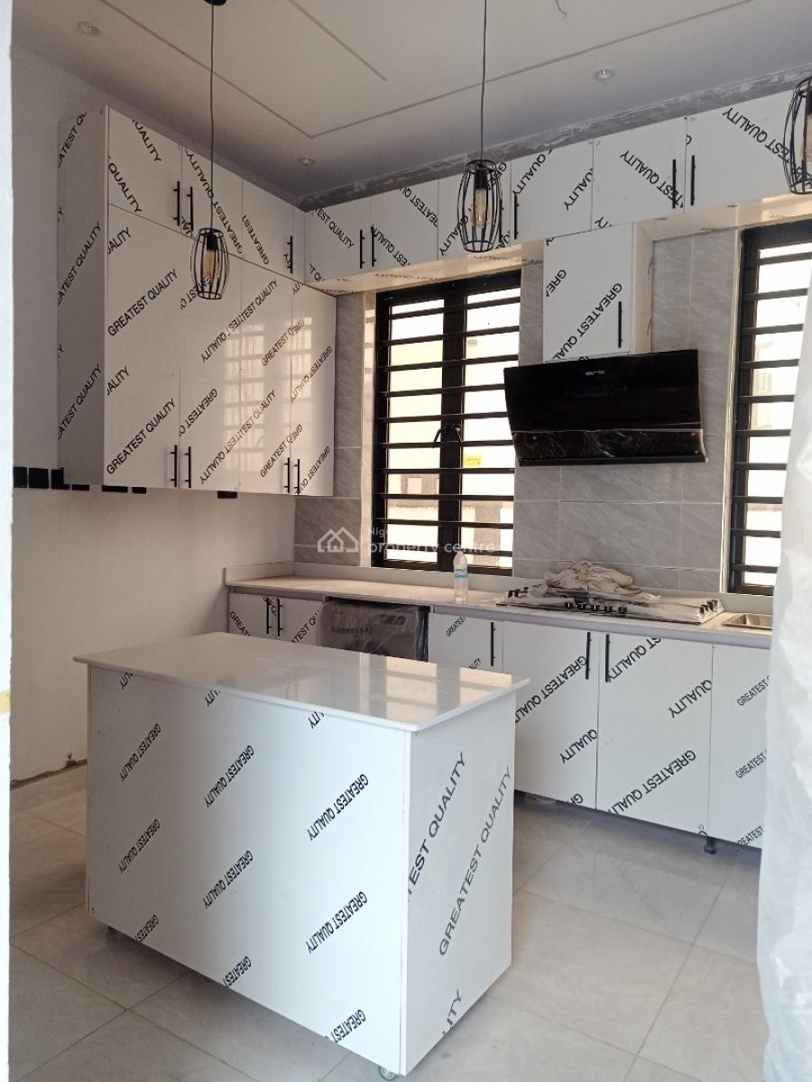 Luxury Built 5 Bedroom Fully Detached House with Bq, Gra Phase 2, Magodo, Lagos, Detached Duplex for Sale