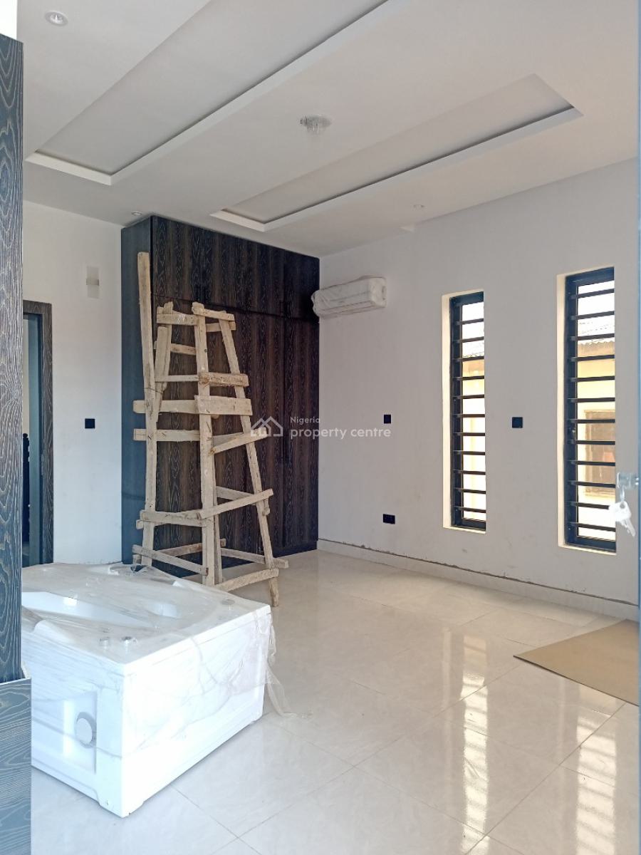 Luxury Built 5 Bedroom Fully Detached House with Bq, Gra Phase 2, Magodo, Lagos, Detached Duplex for Sale