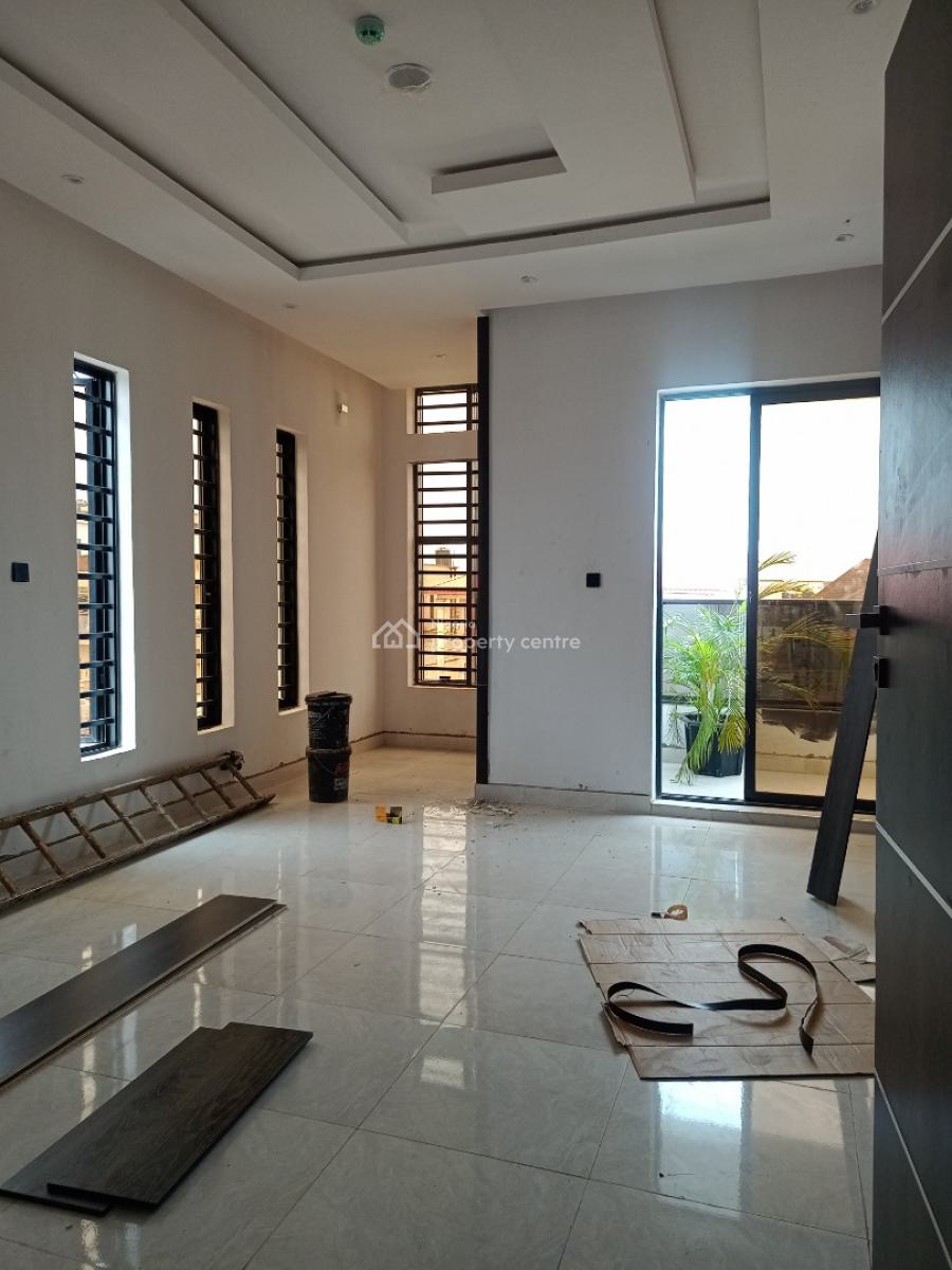 Luxury Built 5 Bedroom Fully Detached House with Bq, Gra Phase 2, Magodo, Lagos, Detached Duplex for Sale