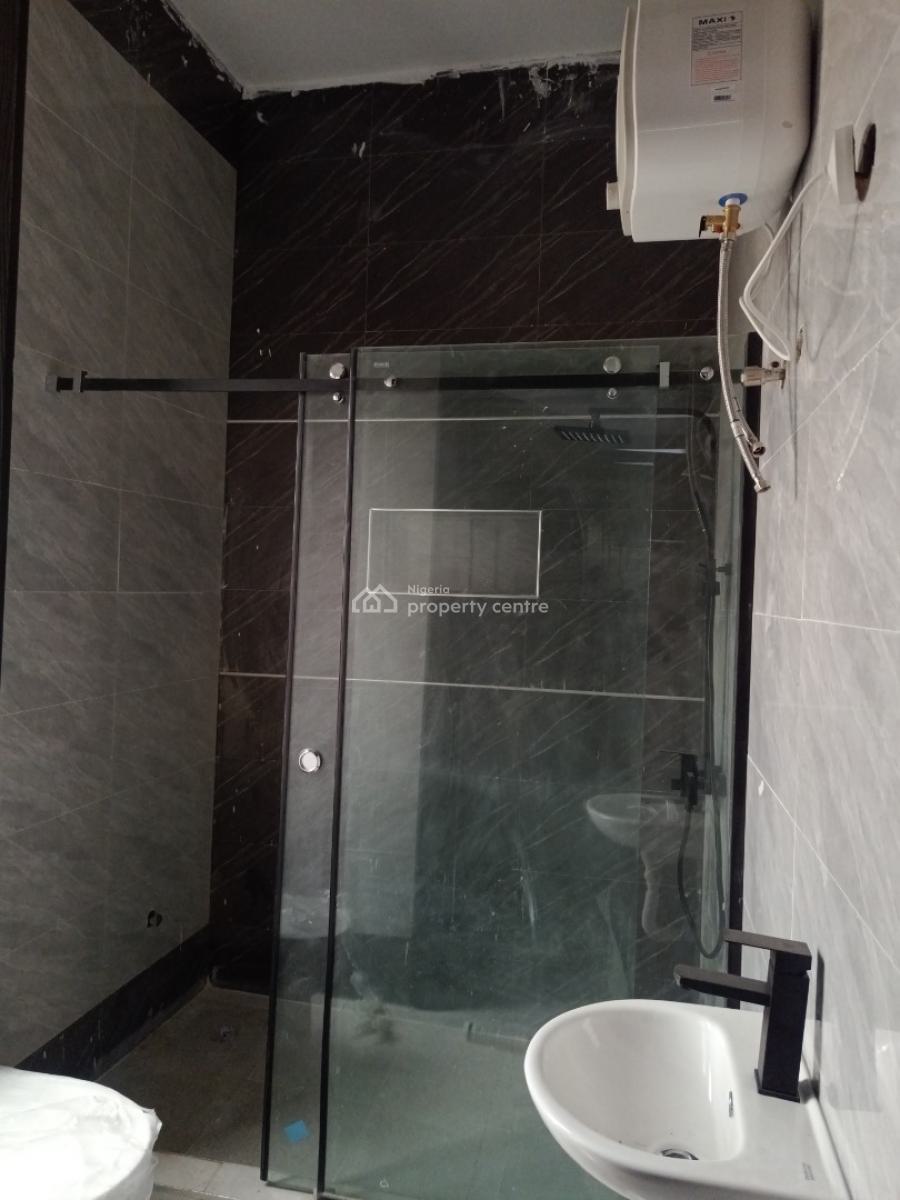 Luxury Built 5 Bedroom Fully Detached House with Bq, Gra Phase 2, Magodo, Lagos, Detached Duplex for Sale