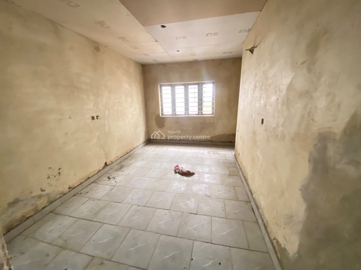 Modern 4 Bedroom Terrace Duplex  Available in Fully Serviced Estate, Chevron Toll Gate, Lekki, Lagos, Terraced Duplex for Sale