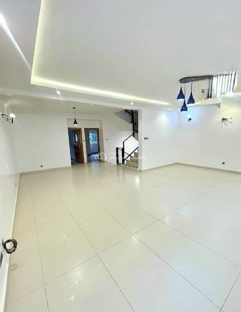 Fully Service 4-bedroom Terrace Duplex with Bq, Lekki Phase 1, Lekki, Lagos, Terraced Duplex for Rent