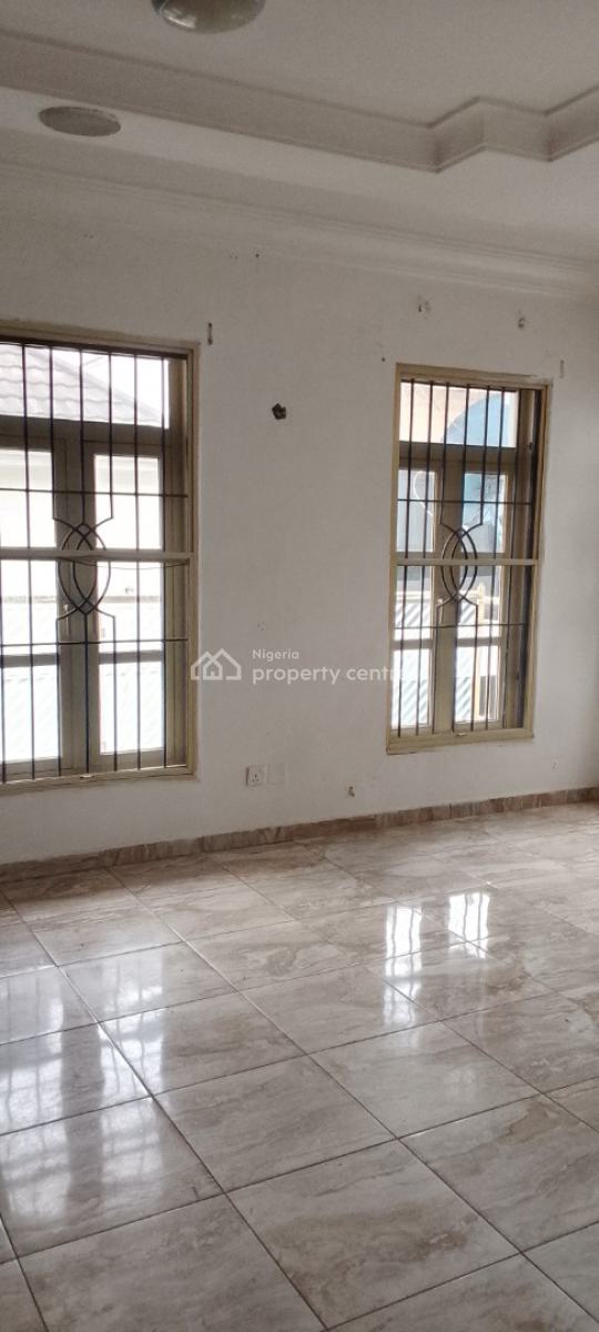 a Spacious Master Bedroom, Chevron Drive, Chevy View Estate, Chevron, Lekki, Lagos, Self Contain (single Rooms) for Rent