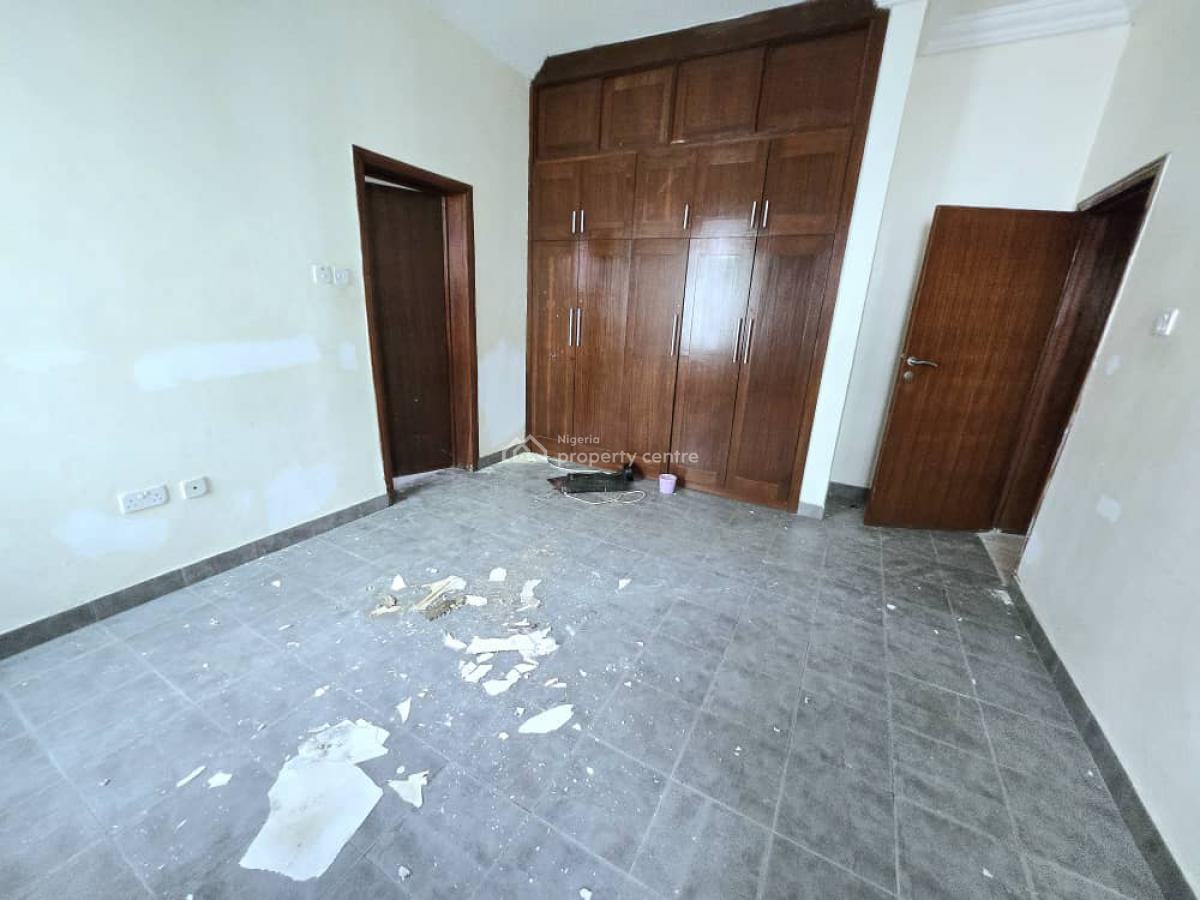 Self Service 3 Bedroom Apartment with a Room Staff Quarter, Lekki Phase 1, Lekki, Lagos, Flat / Apartment for Rent