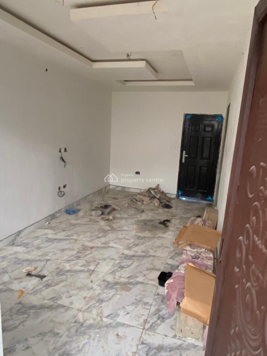 Luxury Mini Flat with 2 Toilet and Bathroom, Shaki Cresent Off Agboyin Off Adekunle Kuye Street, Adelabu, Surulere, Lagos, Mini Flat (room and Parlour) for Rent