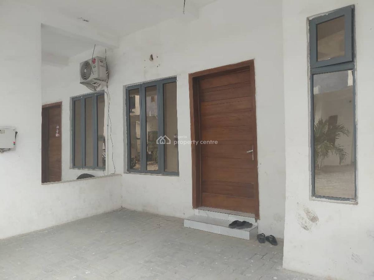 Distress 3 Bedroom Terrace Duplex, General Paint, Close to Lekki Gardens Phase 4, Ajah, Lagos, Terraced Duplex for Sale