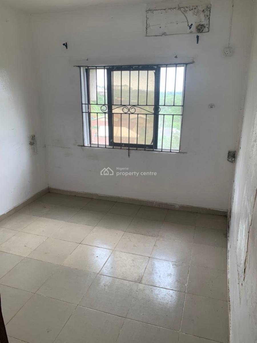 Renovated 2 Bedroom Apartment, Gra Phase 1, Magodo, Lagos, Flat / Apartment for Rent
