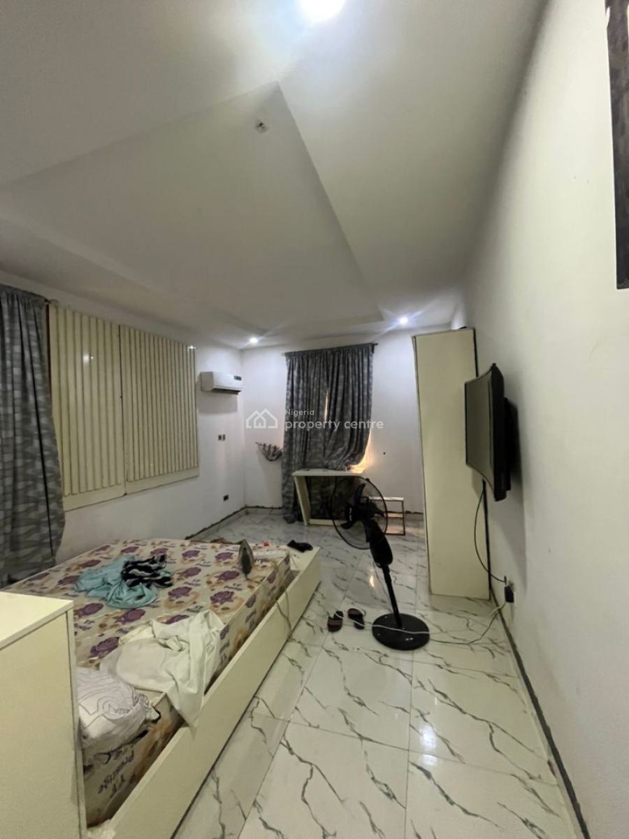 a Spacious 3 Bedroom Apartment, Dakibiyu, Abuja, House for Sale