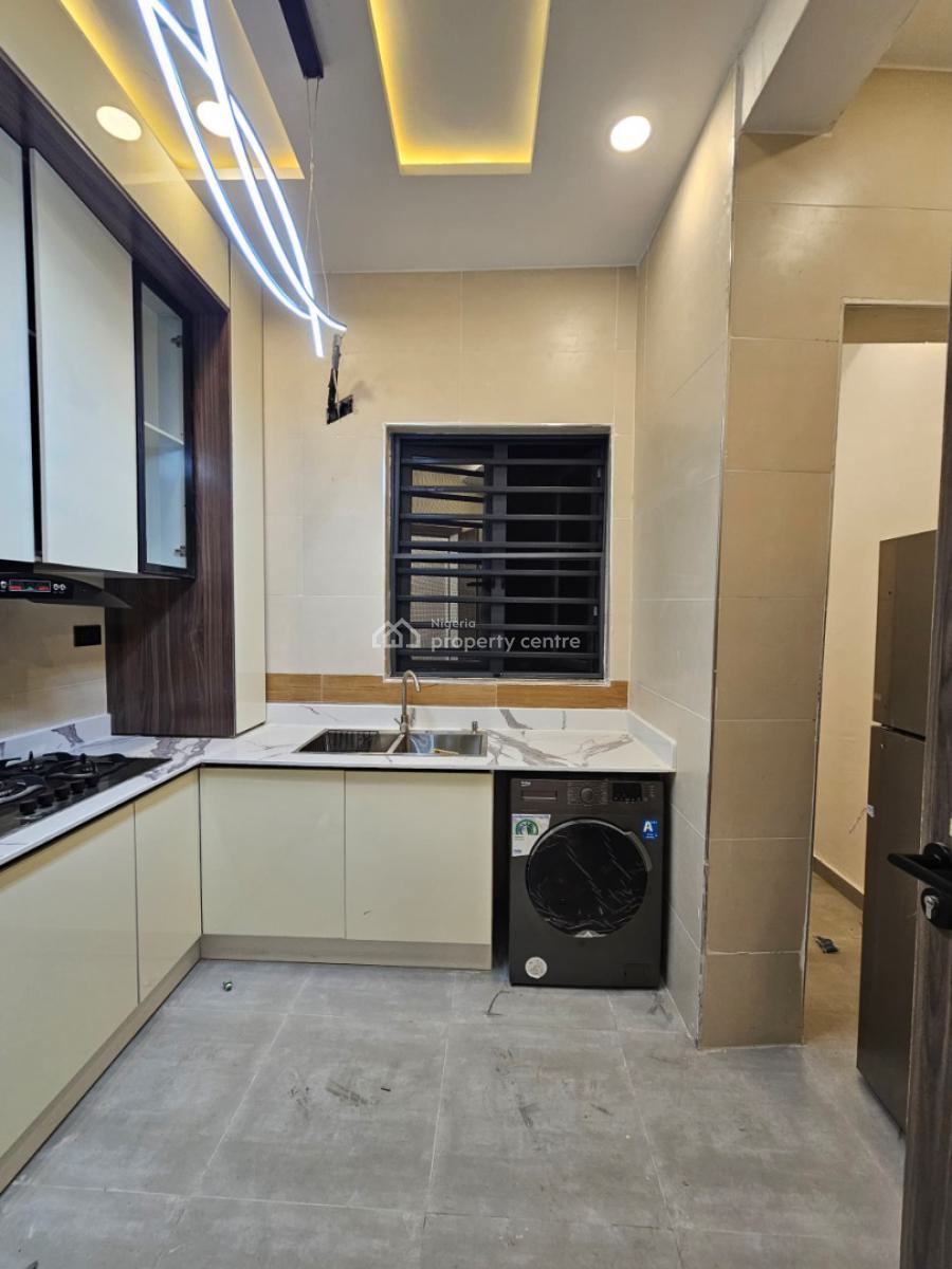 New 2 Bedrooms Apartments with Swimming Pool, Lekki Phase 1, Lekki, Lagos, Block of Flats for Sale