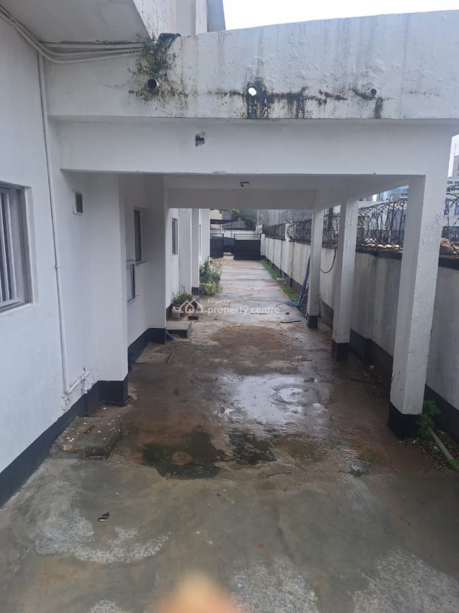 7 Rooms Commercial Property on Two (2) Floors, Victoria Island (vi), Lagos, House for Rent