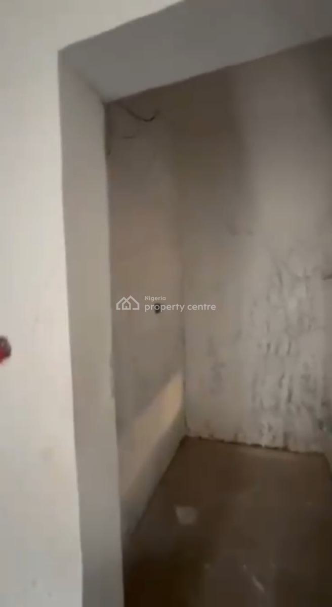 Specious and Decent Room Self Contain Available, Ilaje, Akoka, Yaba, Lagos, Self Contain (single Rooms) for Rent