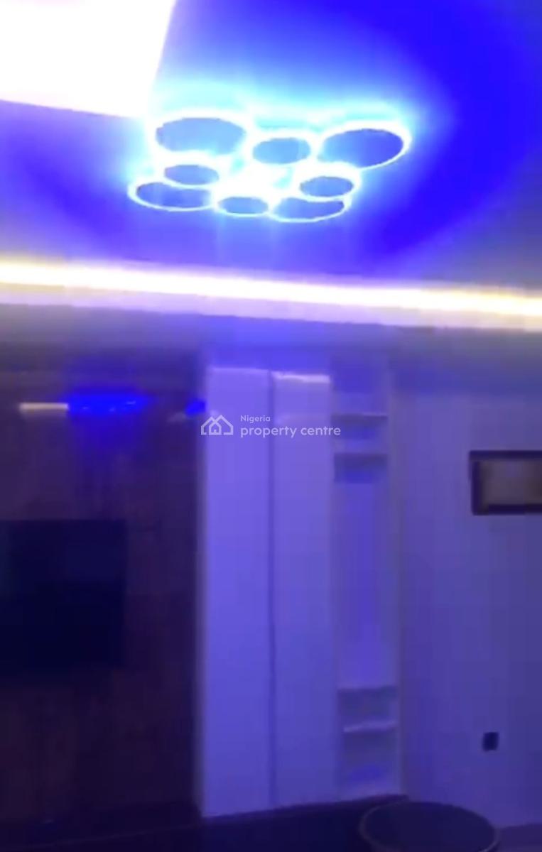 Furnished 3 Bedrooms Apartment, 1st Ugbor, By Choice Gate Area.gra, Benin, Oredo, Edo, Flat / Apartment for Rent